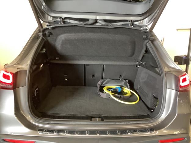 MERCEDES-BENZ EQA 250 AMG Pack Night  