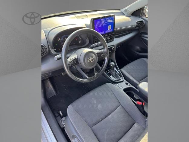 TOYOTA Yaris 116h Design  
