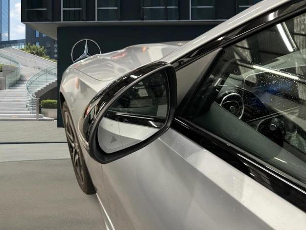 MERCEDES-BENZ C 300 e Berline AMG Line  