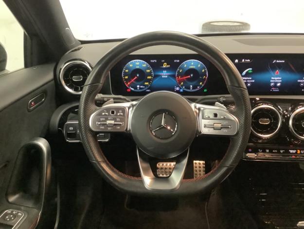 MERCEDES-BENZ A 200 AMG Pack Night  