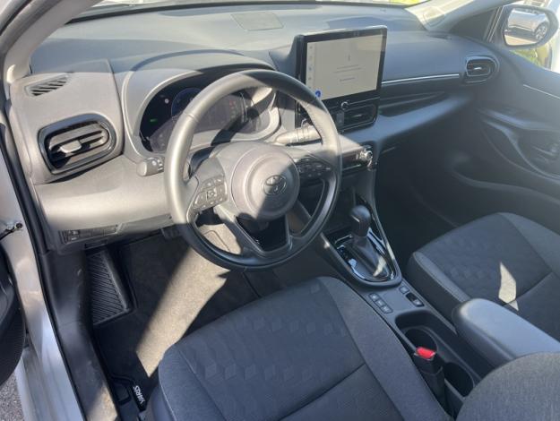 TOYOTA Yaris 116h Design  