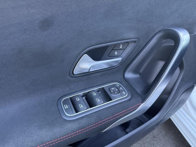 MERCEDES-BENZ Classe A 180 d AMG Line  