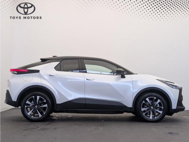 TOYOTA C-HR 2.0 PHEV 225 Graphic  