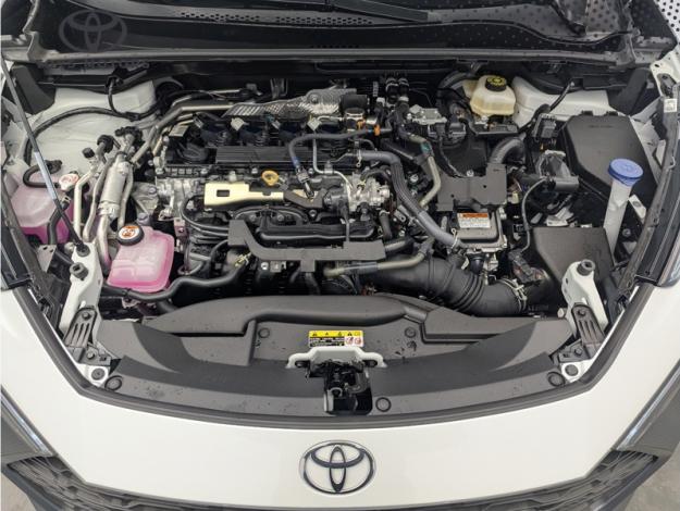 TOYOTA C-HR 2.0 PHEV 225 Graphic  