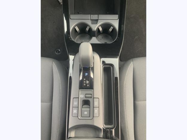 TOYOTA Prius Prius Hybride Rechargeable 223ch Design  PRIUS PHEV 2.0L 223 CH DESIGN VD