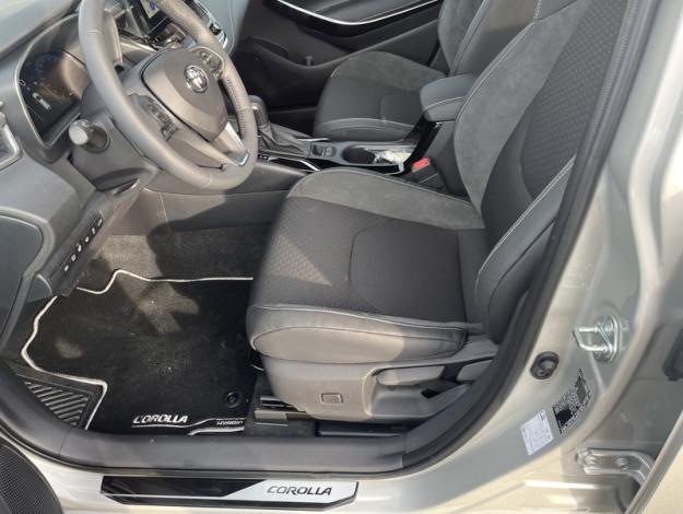 TOYOTA Corolla Touring Sports Hybrid Collection   