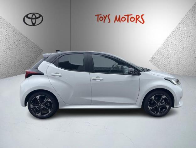 TOYOTA Yaris Hybrid Collection   