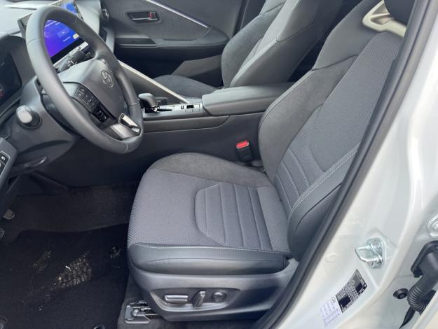 TOYOTA C-HR Plug-In Hybrid 2WD Collection   