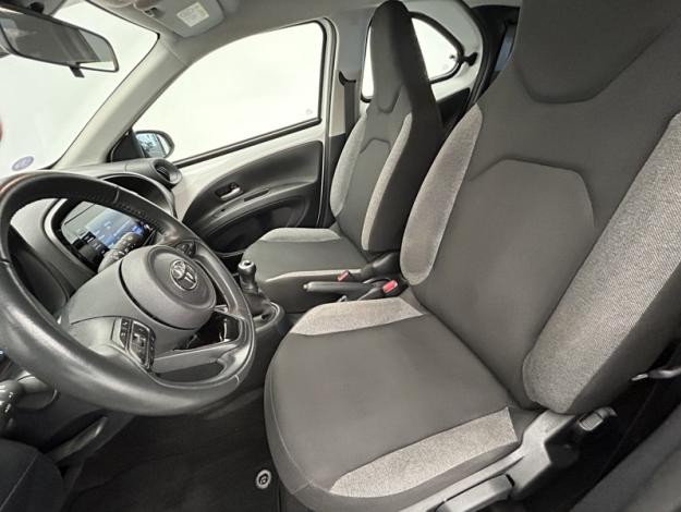 TOYOTA Aygo X 1.0 VVT-i 72 Dynamic   