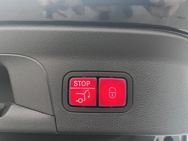 MERCEDES-BENZ GLC Coupé GLC 300e 4MATIC Coupé AMG Line  