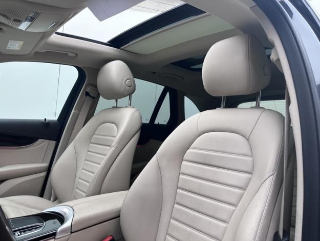 MERCEDES-BENZ GLC SUV GLC 300e 4MATIC SUV Avantgarde Line  