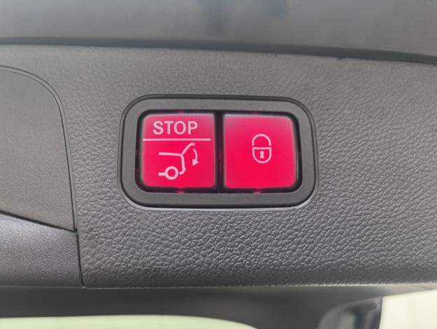 MERCEDES-BENZ GLC SUV GLC 300e 4MATIC SUV Avantgarde Line  