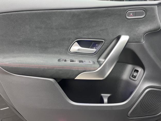 MERCEDES-BENZ Classe A 250 e Hybrid EQ AMG Line  