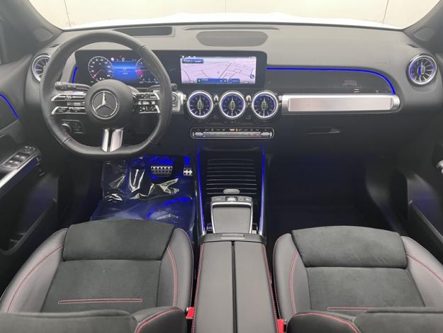 MERCEDES-BENZ GLB 200 d AMG Line  