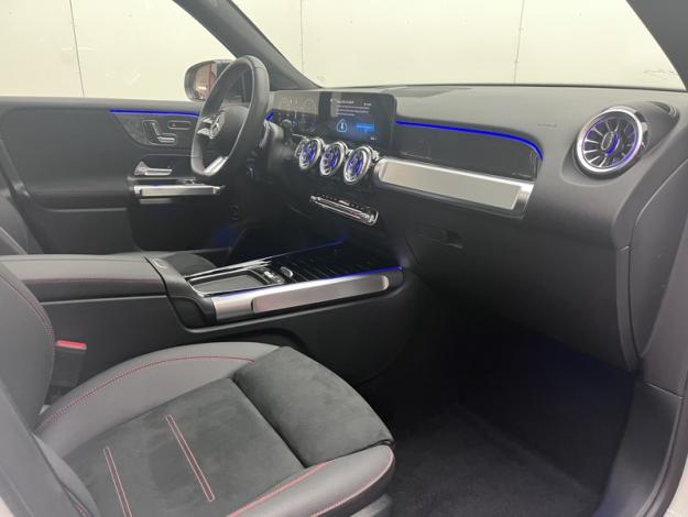 MERCEDES-BENZ GLB 200 d AMG Line  