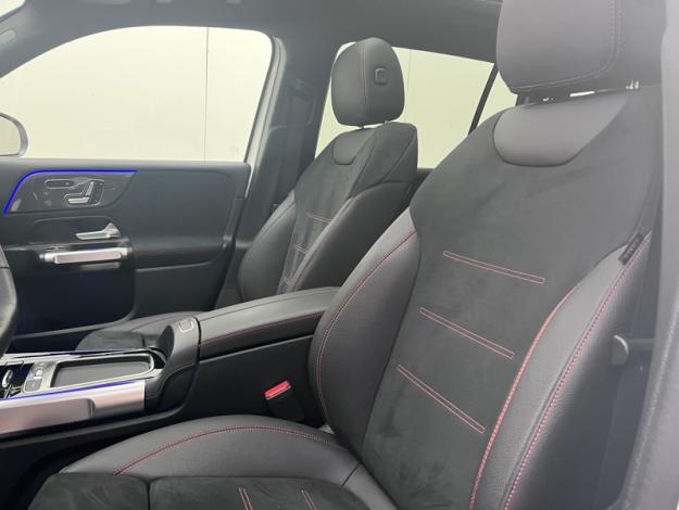 MERCEDES-BENZ GLB 200 d AMG Line  