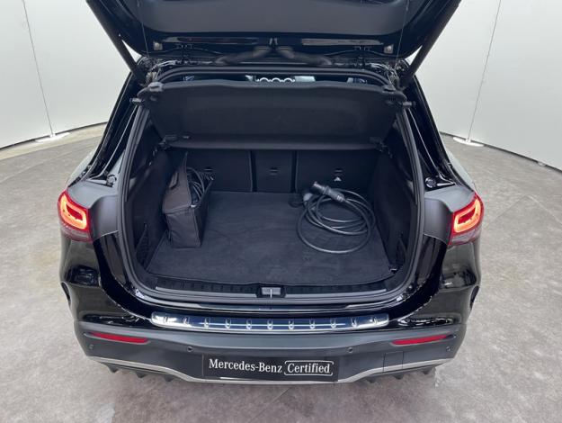 MERCEDES-BENZ EQA 250 AMG Line  