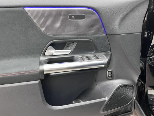 MERCEDES-BENZ EQA 250 AMG Line  