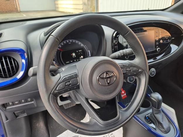 TOYOTA Aygo X 1.0 S-CVT 72 Design   