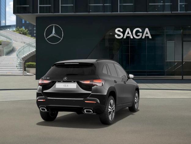 MERCEDES-BENZ GLA 180 Progressive Line  GLA 180 Progressive Line