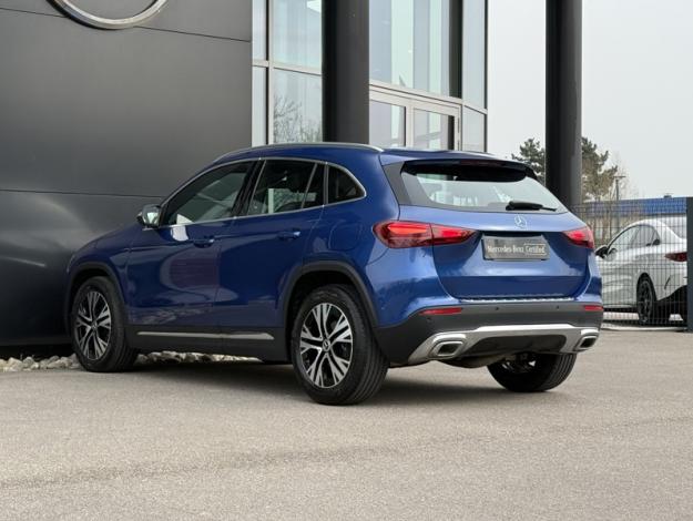 MERCEDES-BENZ GLA 200 d Progressive Line  
