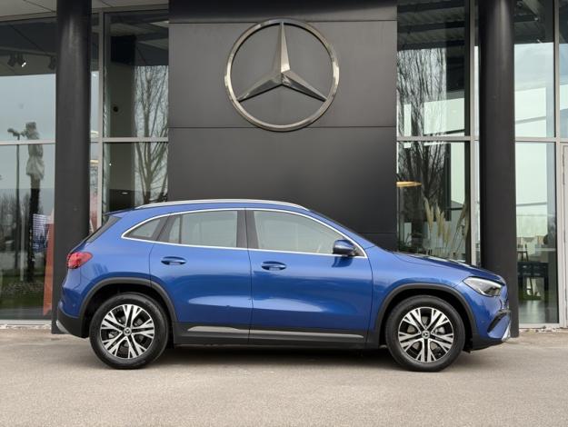 MERCEDES-BENZ GLA 200 d Progressive Line  