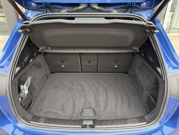 MERCEDES-BENZ GLA 200 d Progressive Line  