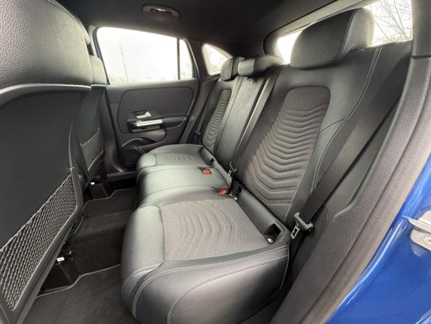 MERCEDES-BENZ GLA 200 d Progressive Line  