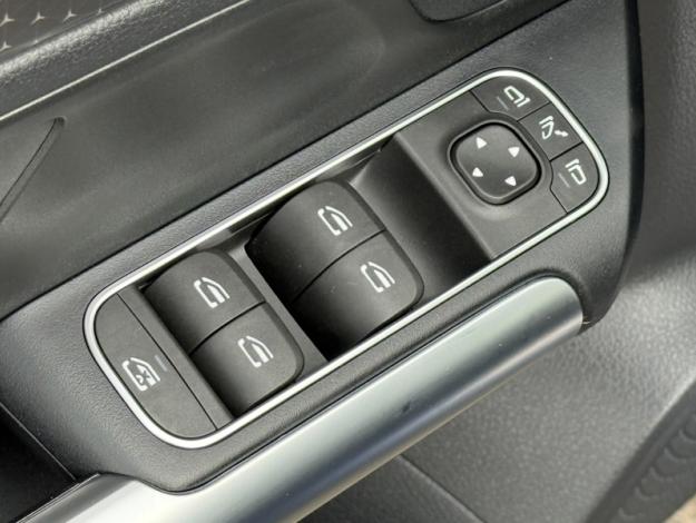 MERCEDES-BENZ GLA 200 d Progressive Line  