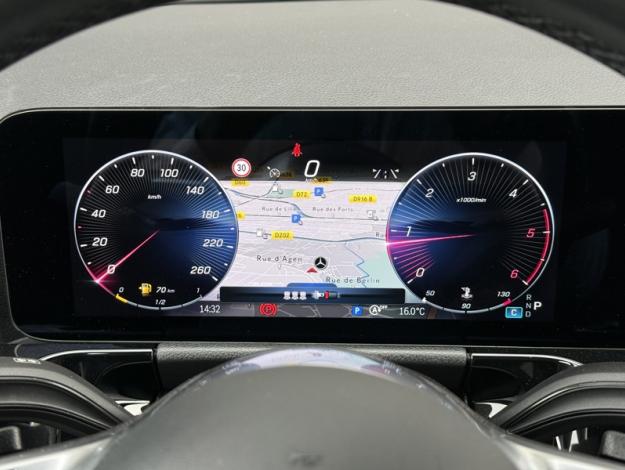 MERCEDES-BENZ GLA 200 d Progressive Line  