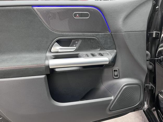 MERCEDES-BENZ Classe B B 180 d AMG Line Edition BA8  