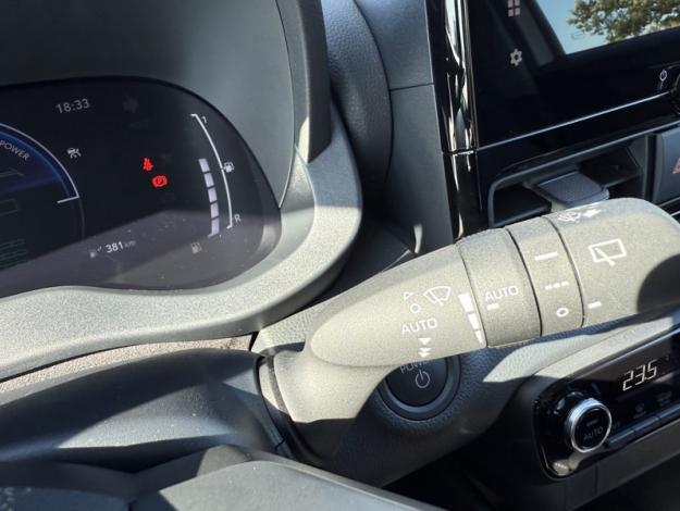 TOYOTA Yaris Hybride 116h Design  MC24