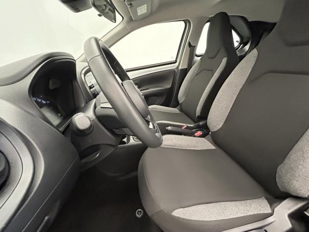 TOYOTA Aygo X 1.0 VVT-i 72 Dynamic   