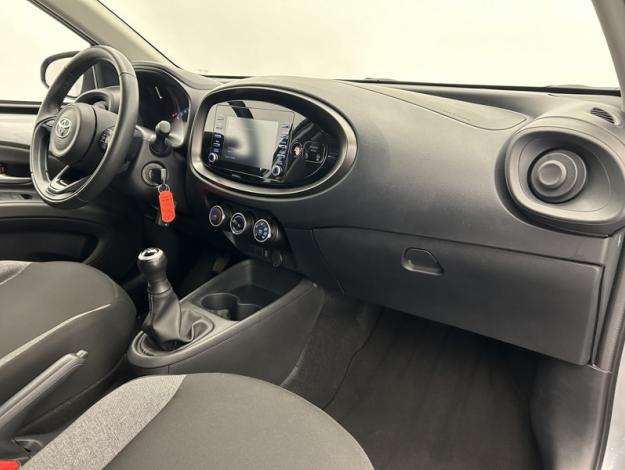 TOYOTA Aygo X 1.0 VVT-i 72 Dynamic   