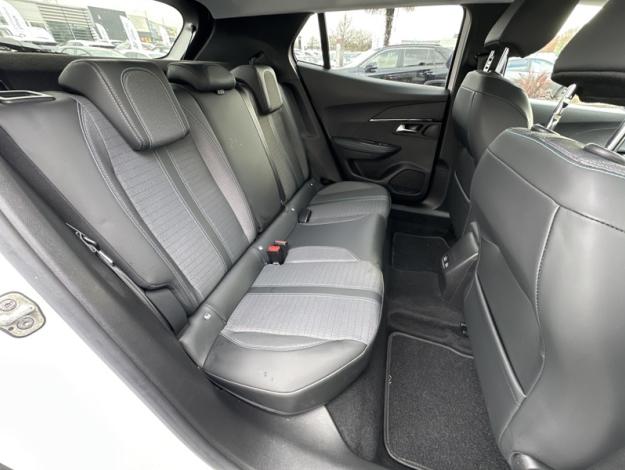 PEUGEOT 2008 1.2 100 Allure  