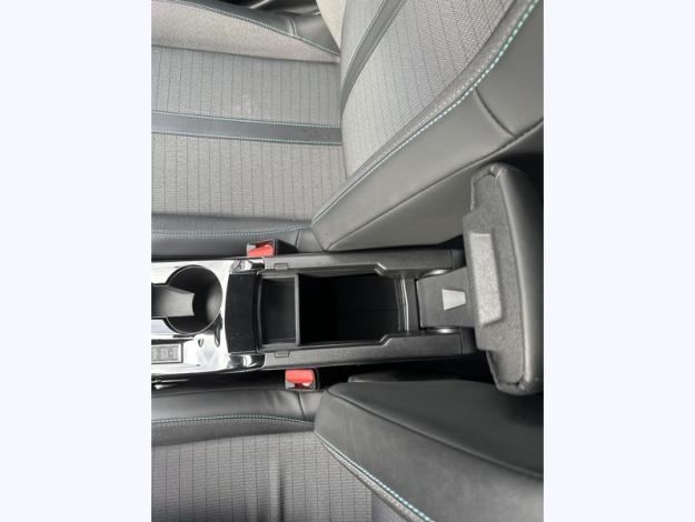 PEUGEOT 2008 1.2 100 Allure  
