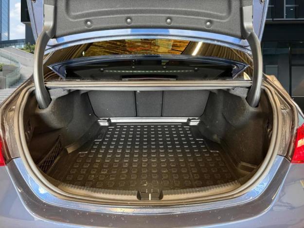 MERCEDES-BENZ C-Klasse C 220 d Limousine