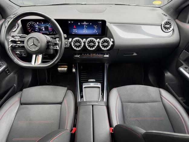 MERCEDES-BENZ GLA 200 d AMG Line  