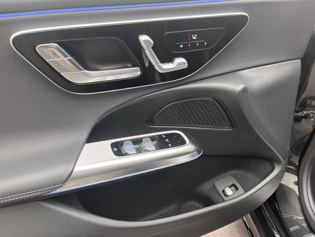 MERCEDES-BENZ Classe E Berline Classe E 220 d AMG Line Berline  