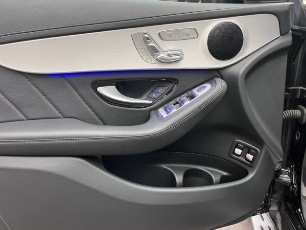 MERCEDES-BENZ GLC Coupé GLC 300e 4MATIC Coupé AMG Line  