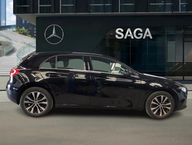 MERCEDES-BENZ A 250 e Business Line LED  