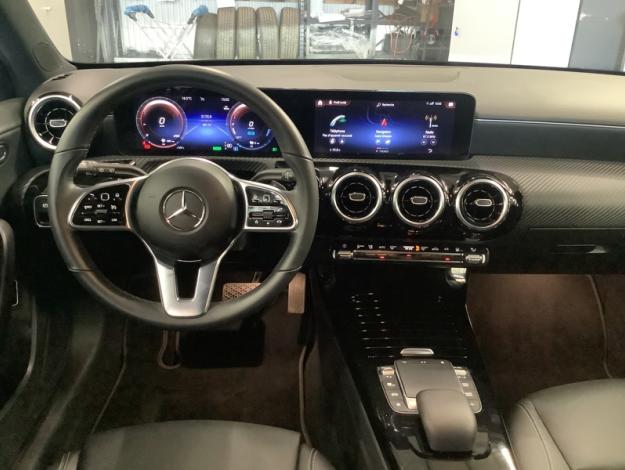 MERCEDES-BENZ A 250 e Business Line LED  