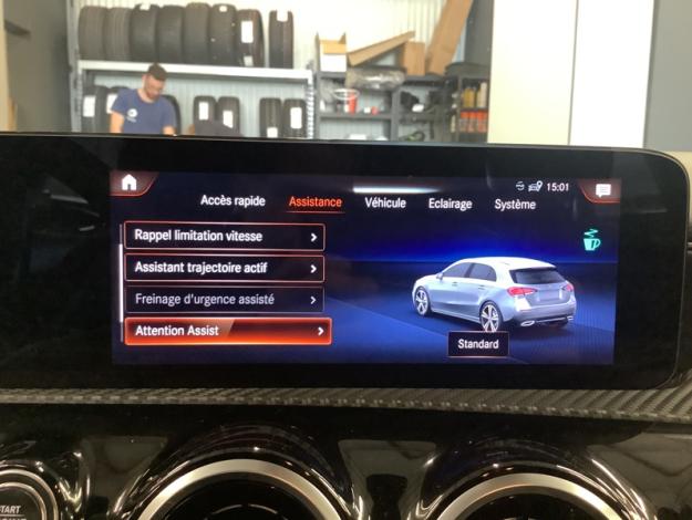 MERCEDES-BENZ A 250 e Business Line LED  