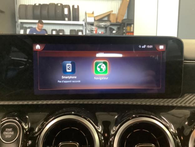 MERCEDES-BENZ A 250 e Business Line LED  