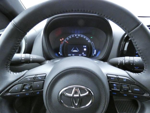 TOYOTA Aygo X 1.0 VVT-i 72 Design   