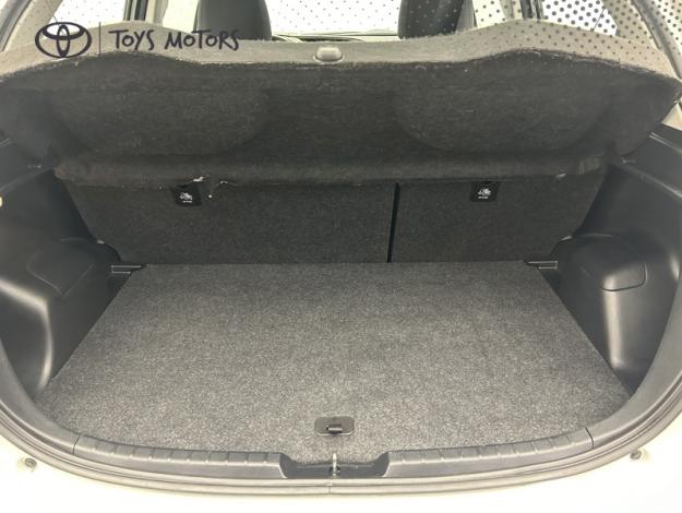 TOYOTA Yaris 70 VVT-i France  