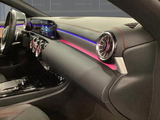 MERCEDES-BENZ CLA 180 d Shooting Brake AMG Line  