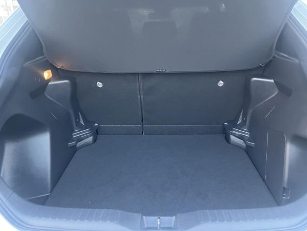 TOYOTA Yaris Cross Hybrid 2WD Design   