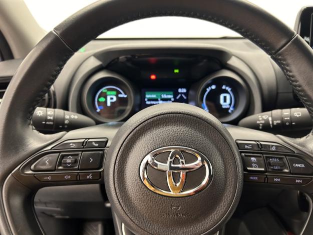 TOYOTA Yaris 116h Design  PACK CONFORT