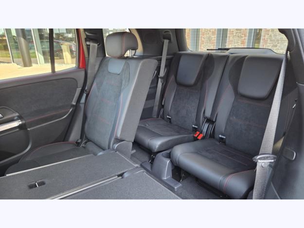 MERCEDES-BENZ GLB 200 d AMG Line  GLB 200 d AMG Line